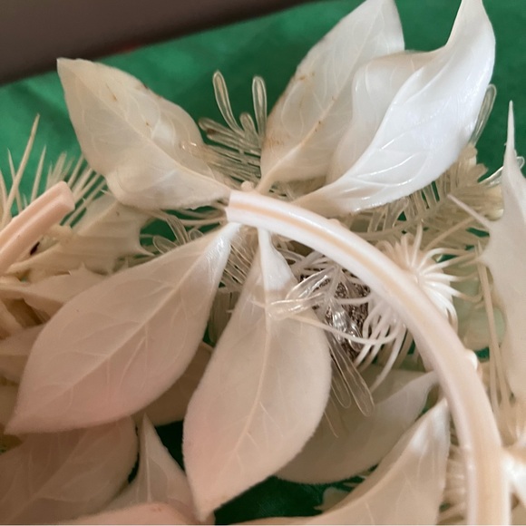 Vintage 1950’s Wreath white with silver glitter balls Kitschy Christmas - Picture 8 of 9